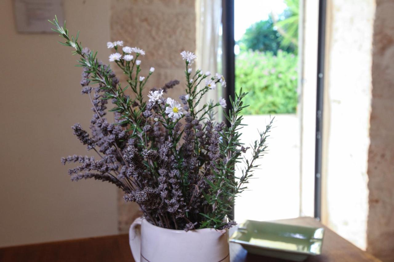 Gasthaus Casina Fumarola Ostuni Exterior foto